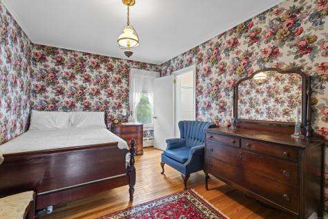 32 East Main Street Stonington CT 06355