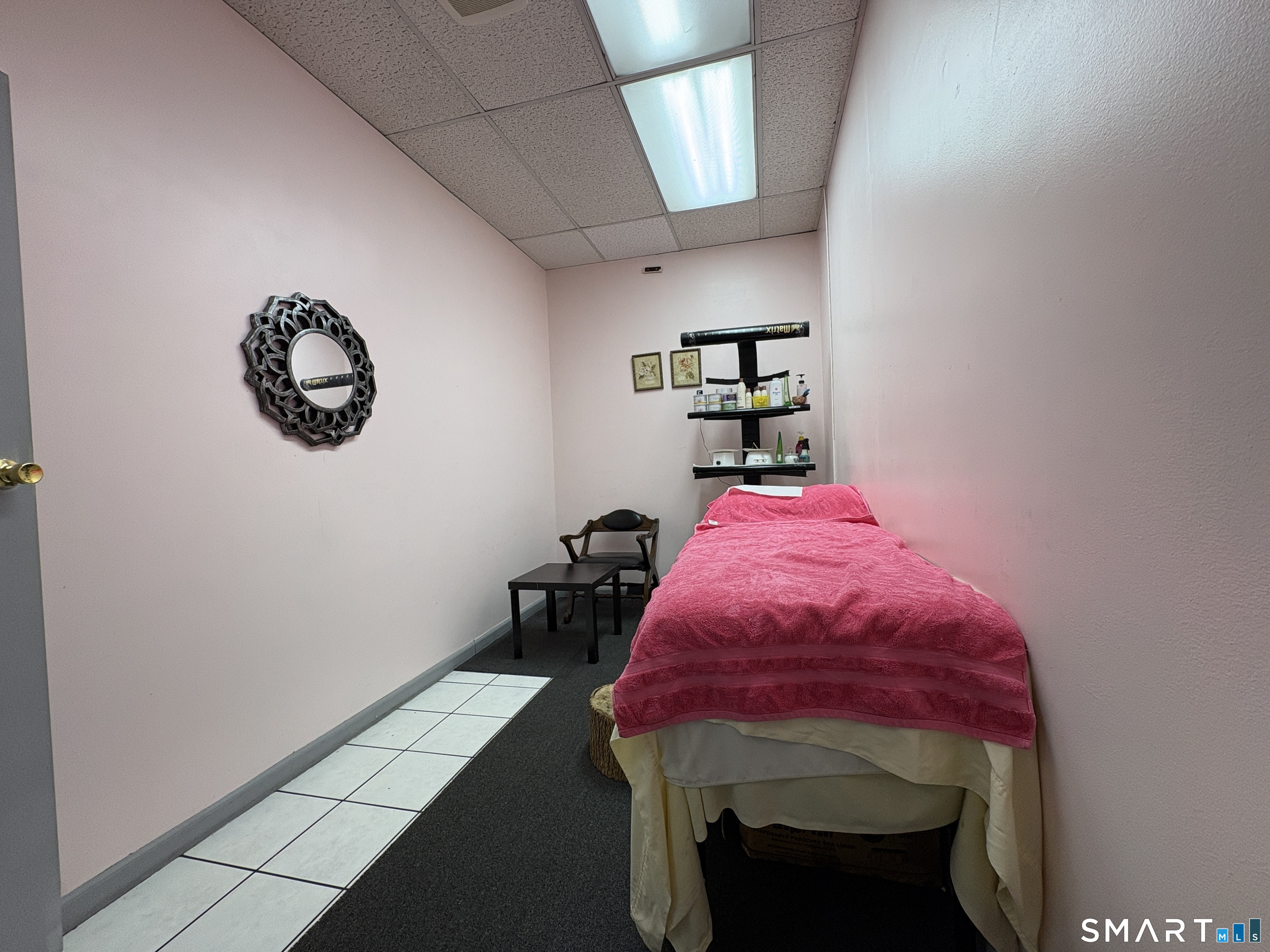Bridgeport Avenue Milford CT 06460