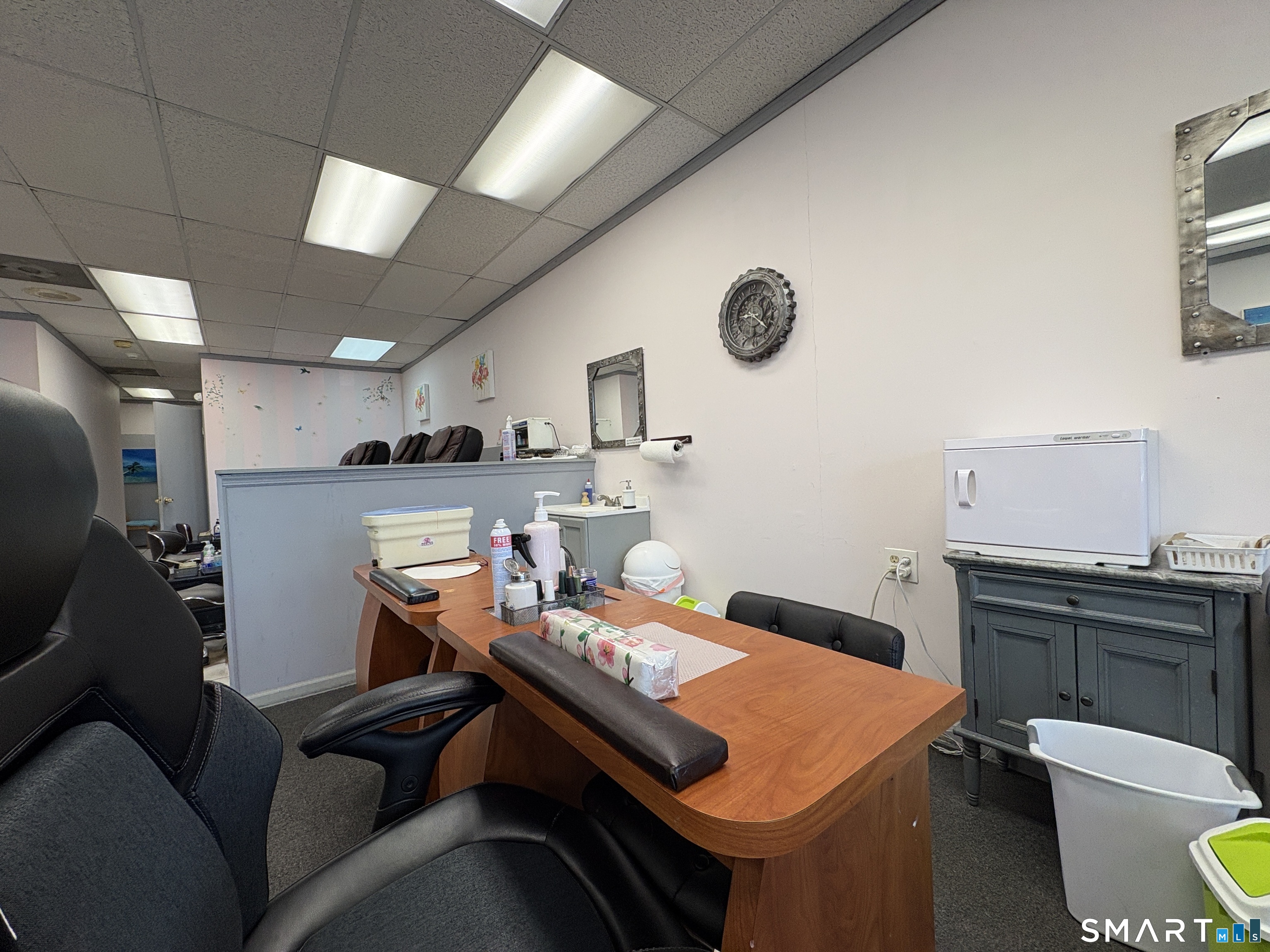 Bridgeport Avenue Milford CT 06460