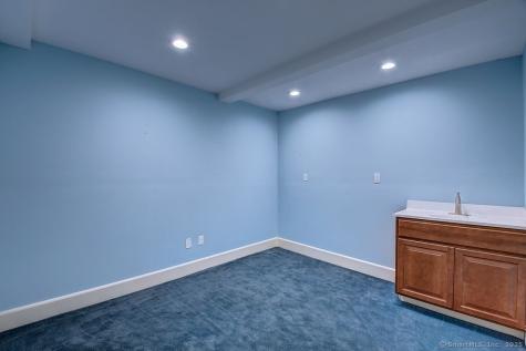 201 Meadow Street Naugatuck CT 06770