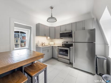 27 Pleasant Street Middletown CT 06457