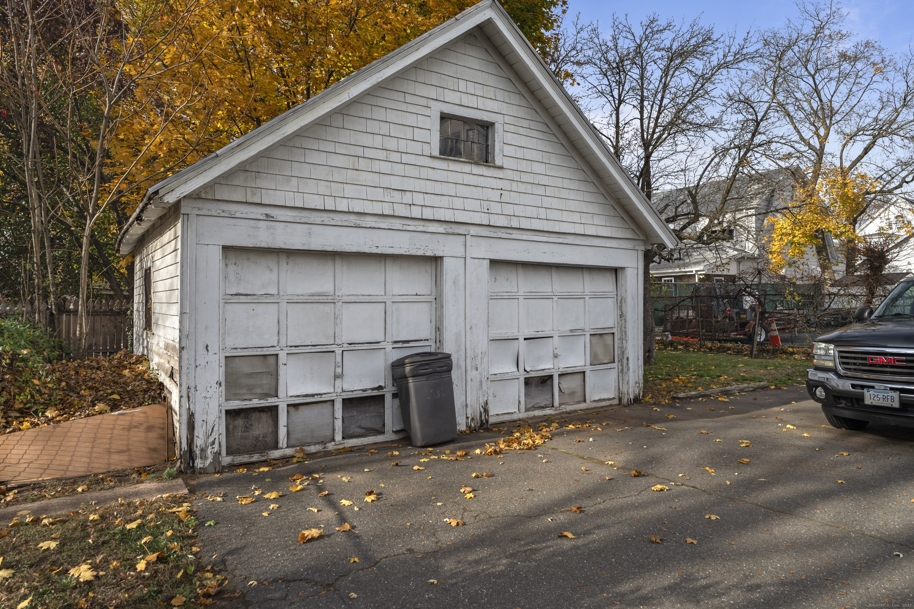 1422 Dixwell Avenue Hamden CT 06514
