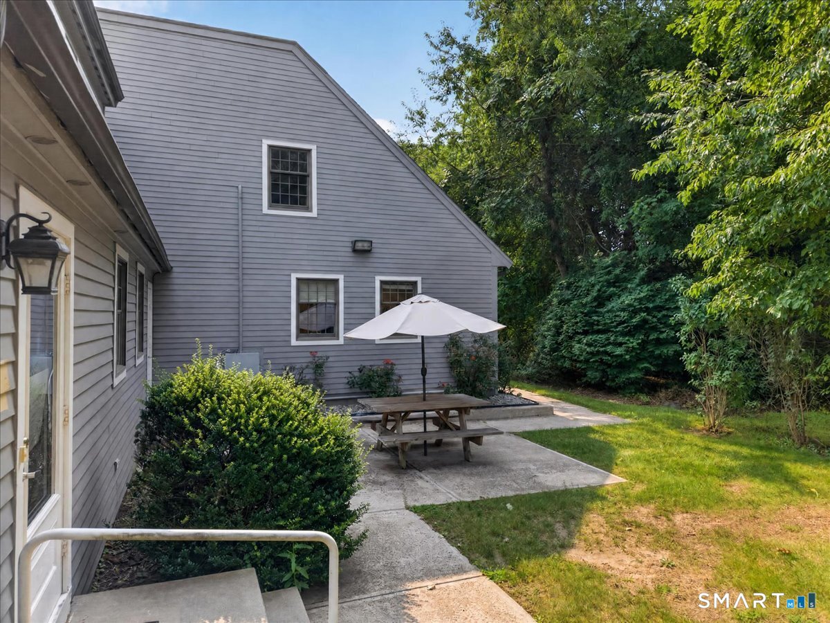 147 Westbrook Road Essex CT 06426