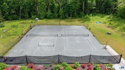 14 Iron Street Ledyard CT 06339