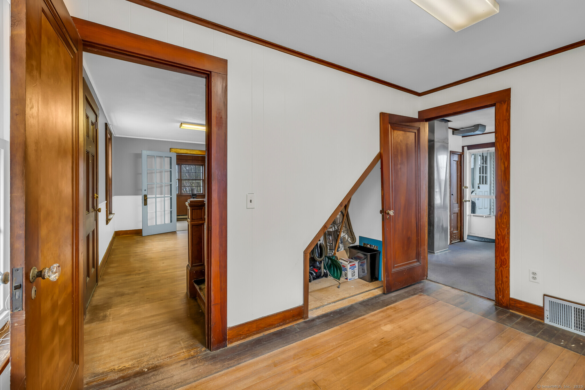 1054 Boston Post Road Guilford CT 06437