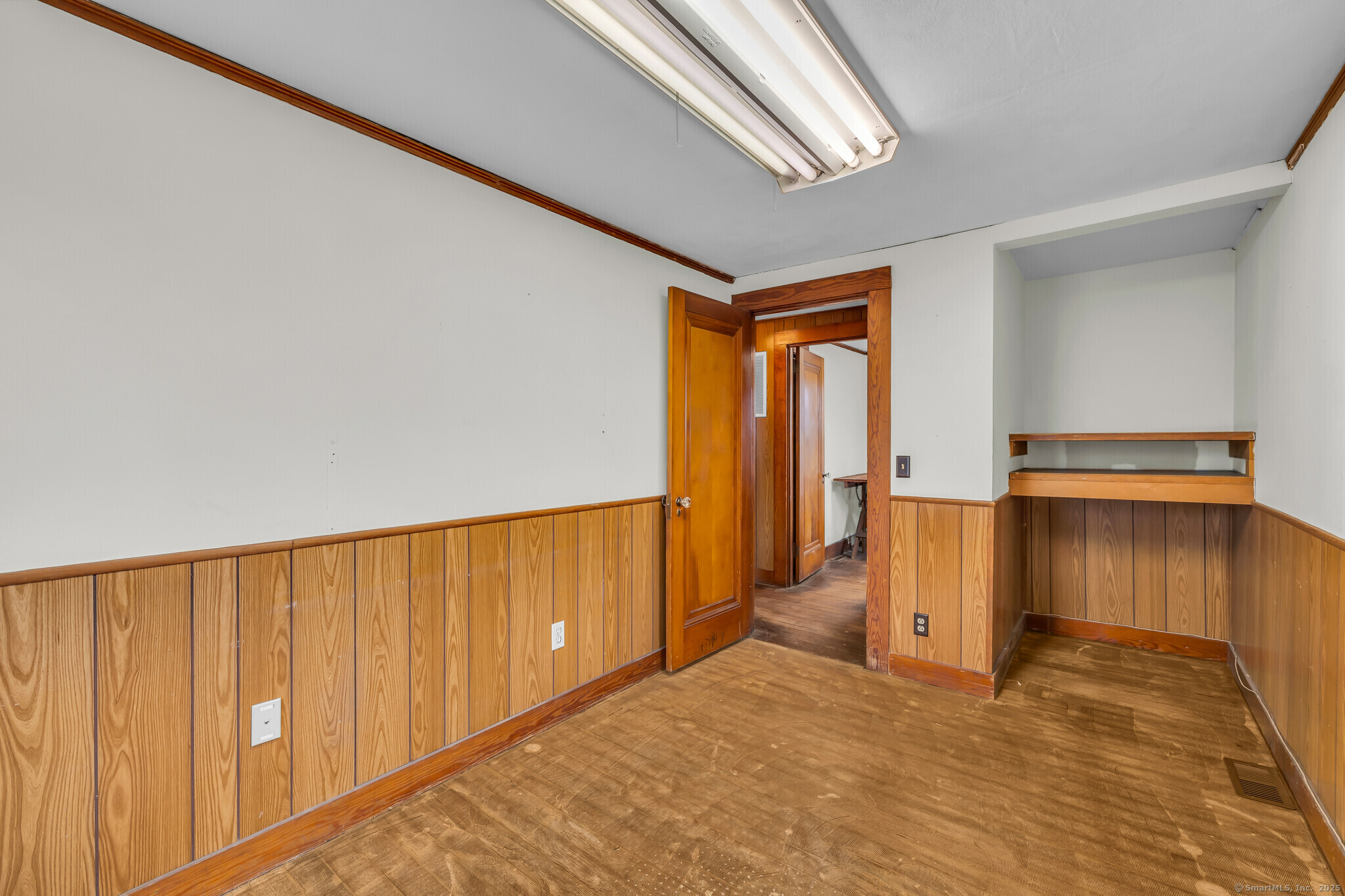 1054 Boston Post Road Guilford CT 06437