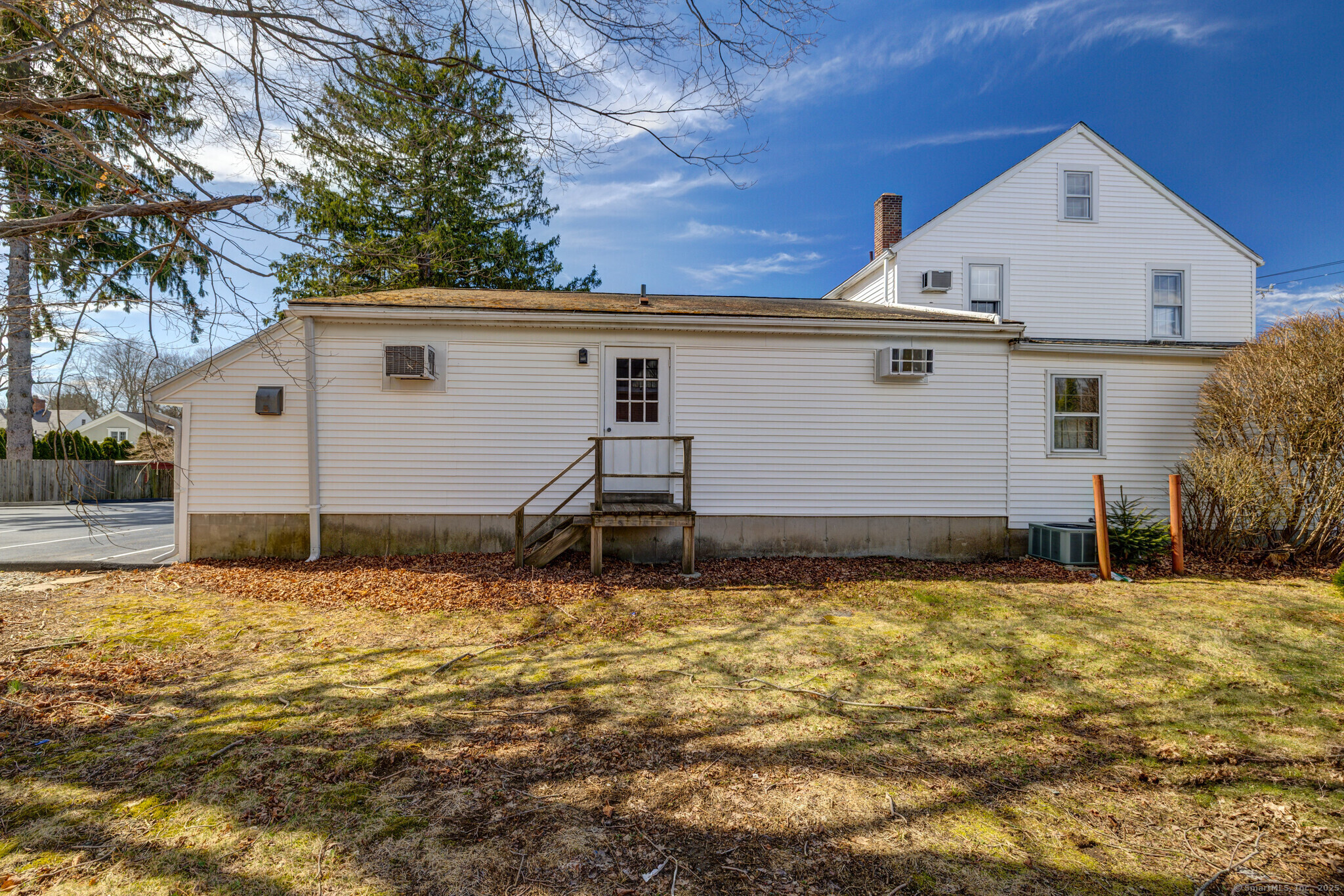 1054 Boston Post Road Guilford CT 06437