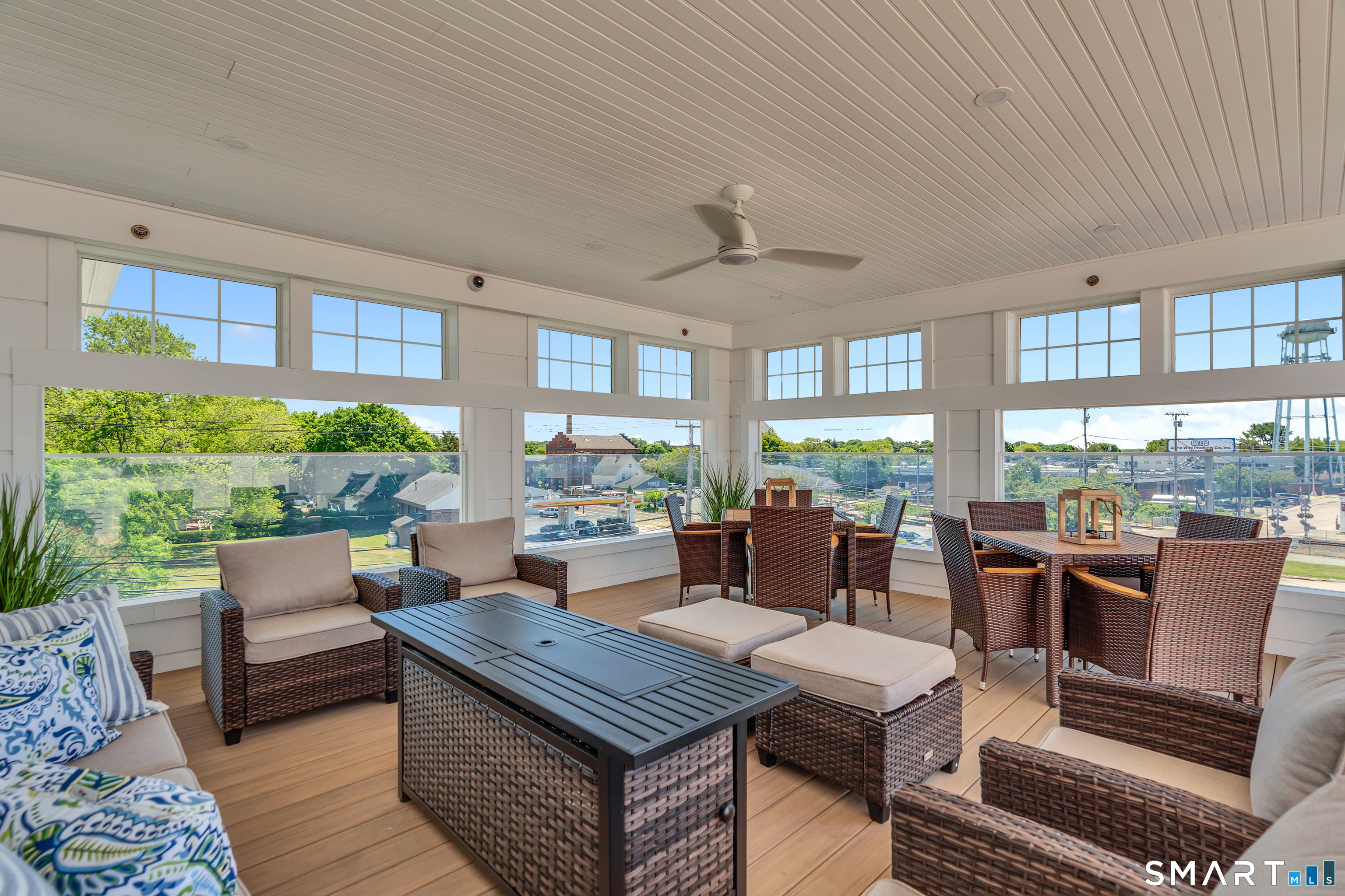32 Broadway Avenue Stonington CT 06378
