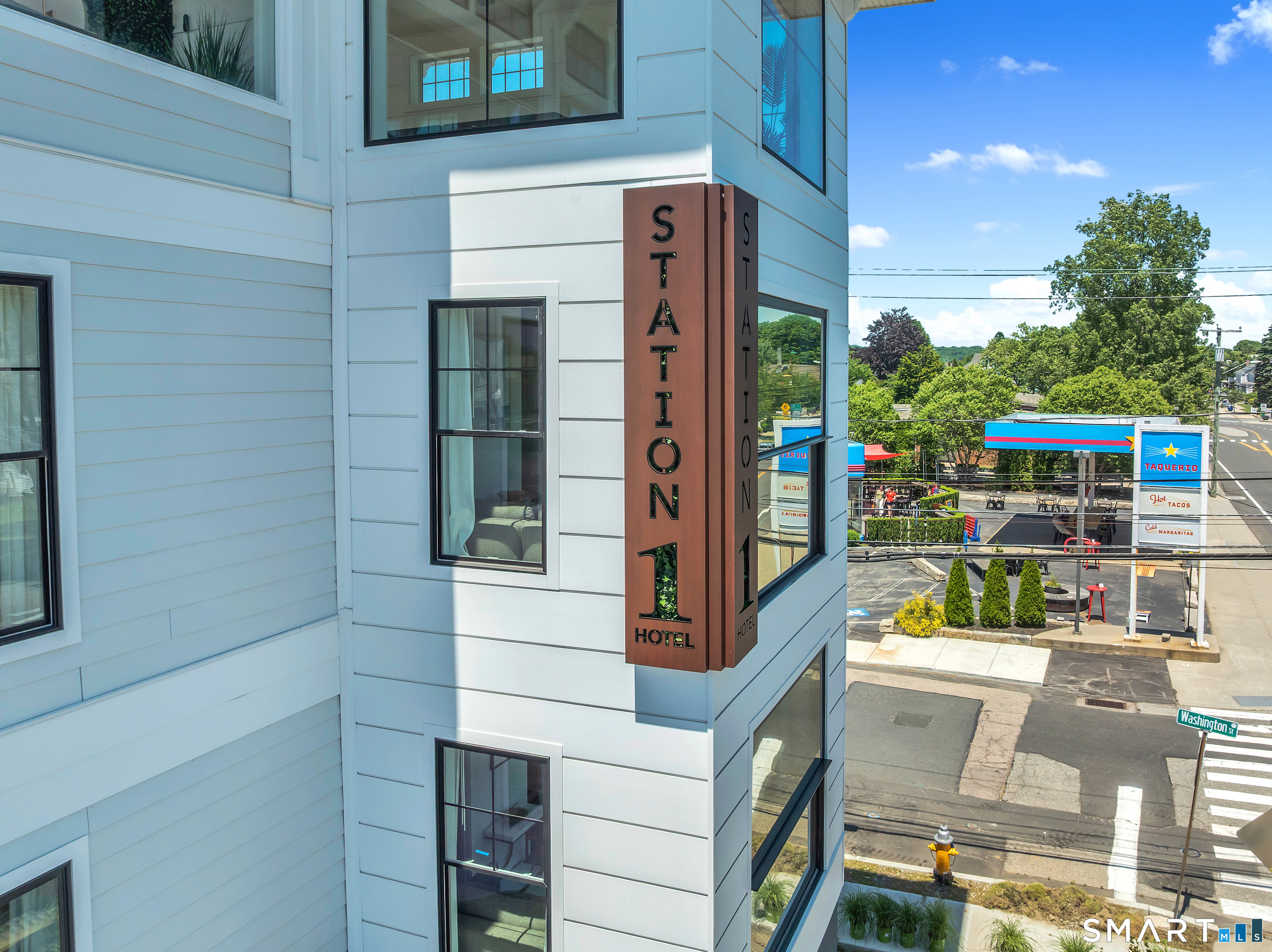32 Broadway Avenue Stonington CT 06378