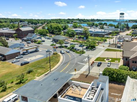 32 Broadway Avenue Stonington CT 06378
