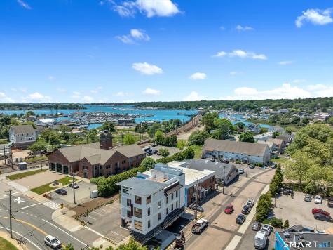 32 Broadway Avenue Stonington CT 06378