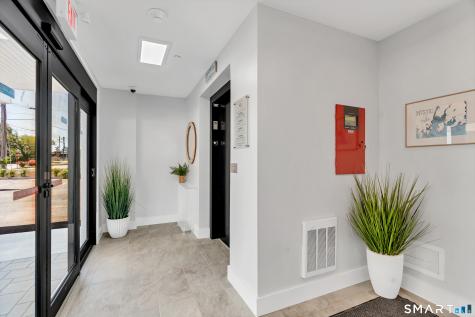 32 Broadway Avenue Stonington CT 06378