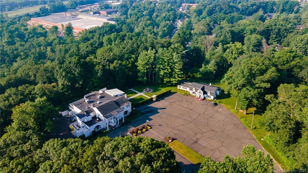 271 Federal Road Brookfield CT 06804