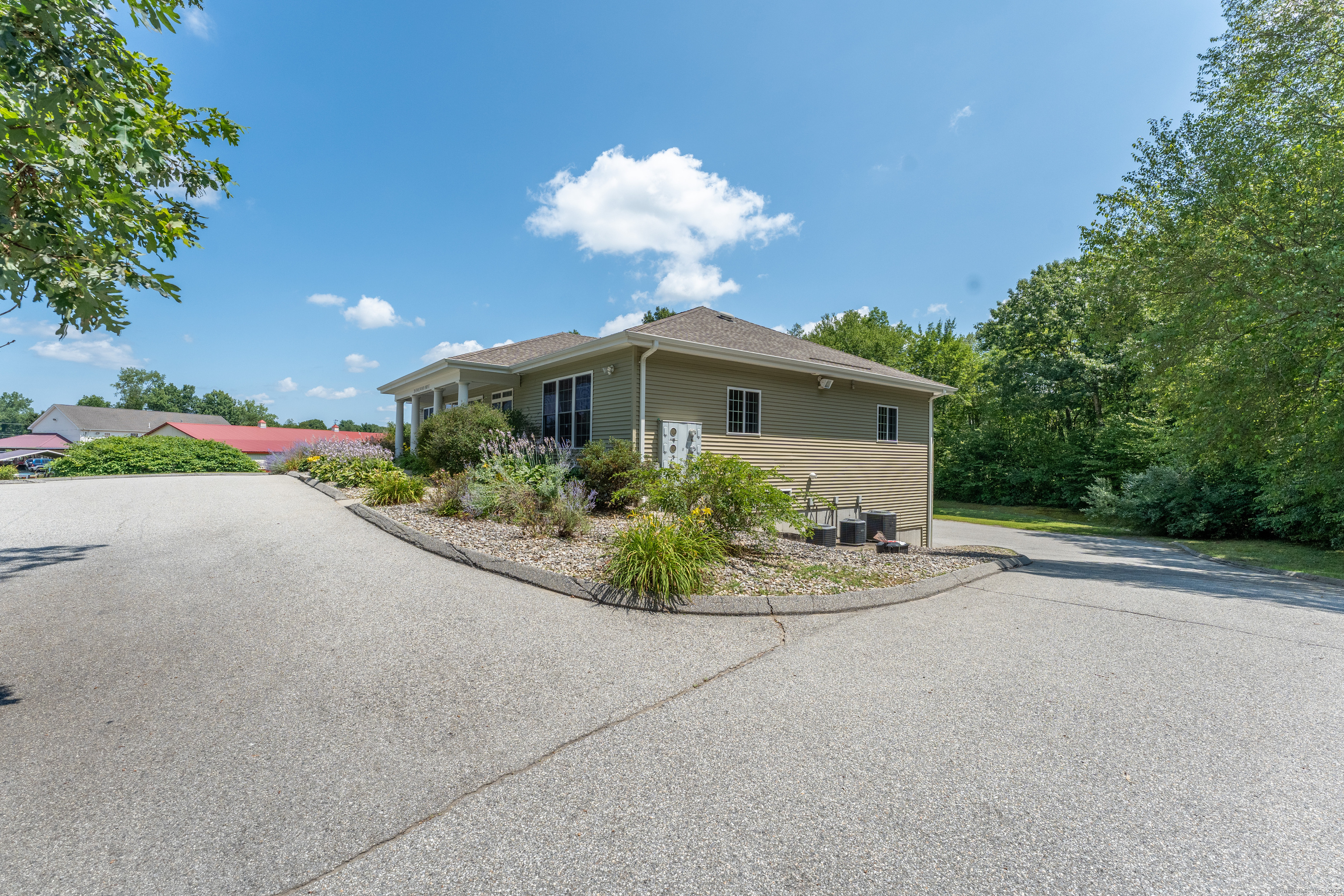 20 Knollwood Drive Canterbury CT 06331
