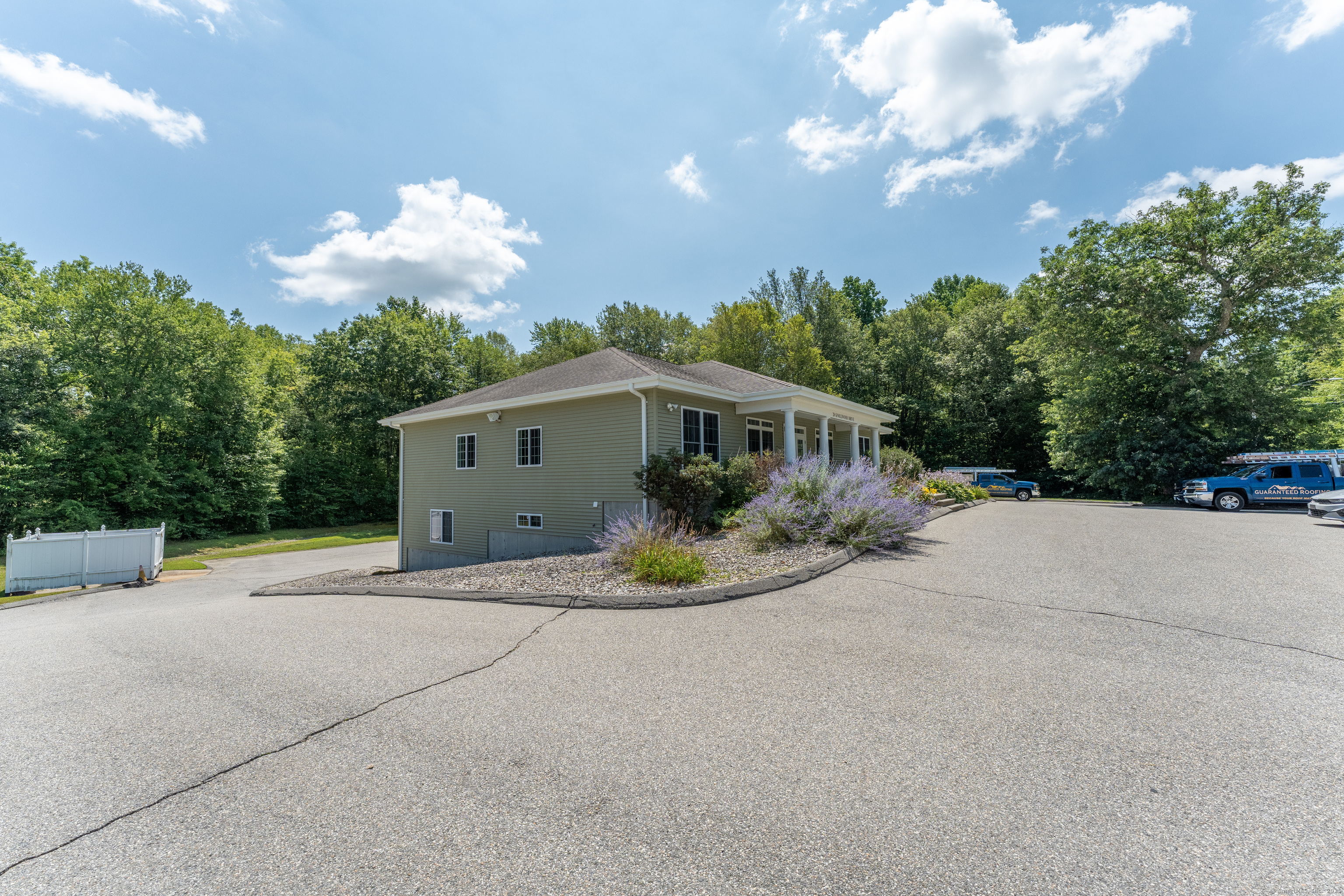 20 Knollwood Drive Canterbury CT 06331