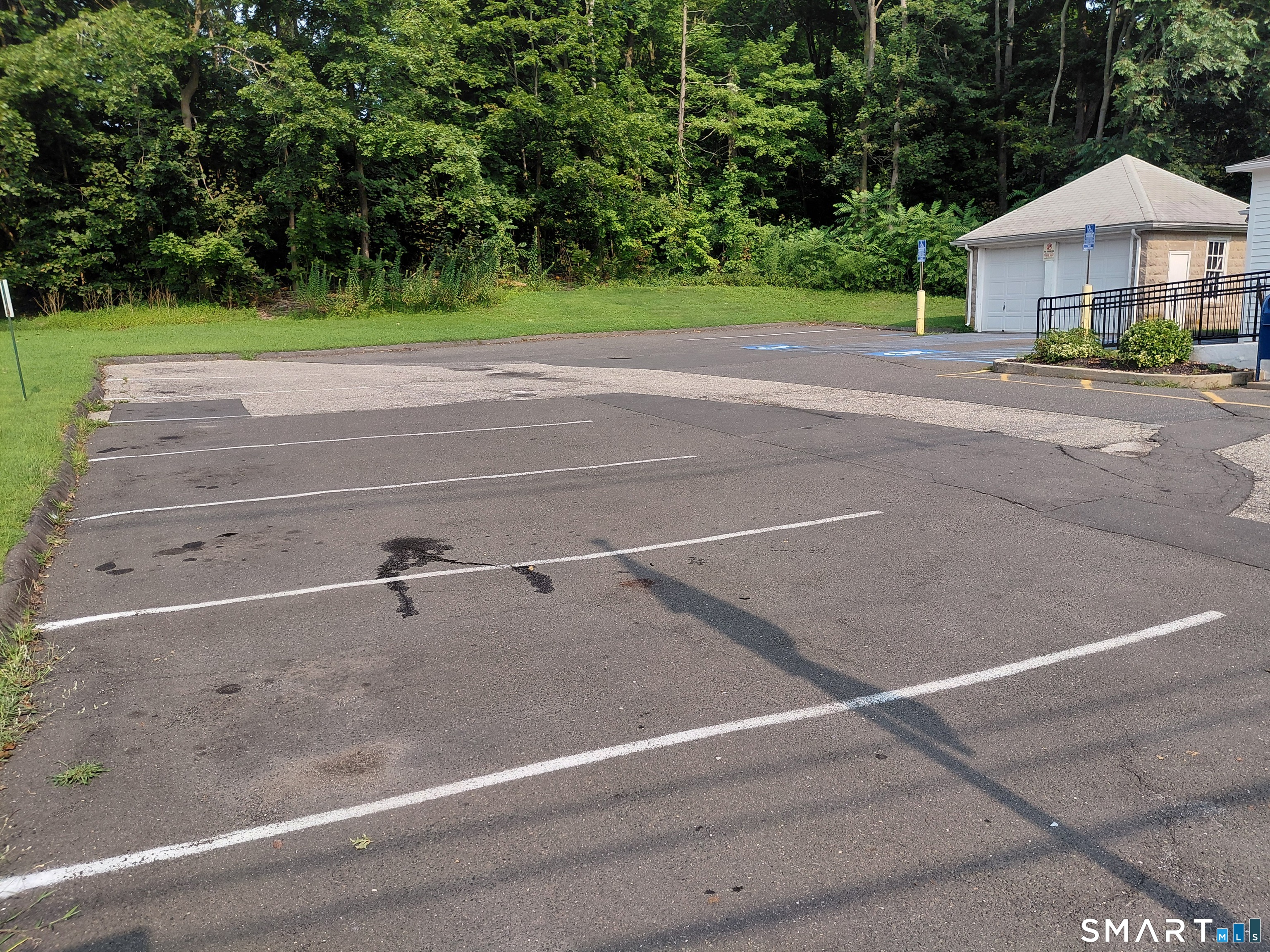 2321 Meriden Waterbury Tp Turnpike Southington CT 06444
