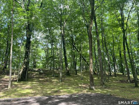 81 Mountain Road Prospect CT 06712