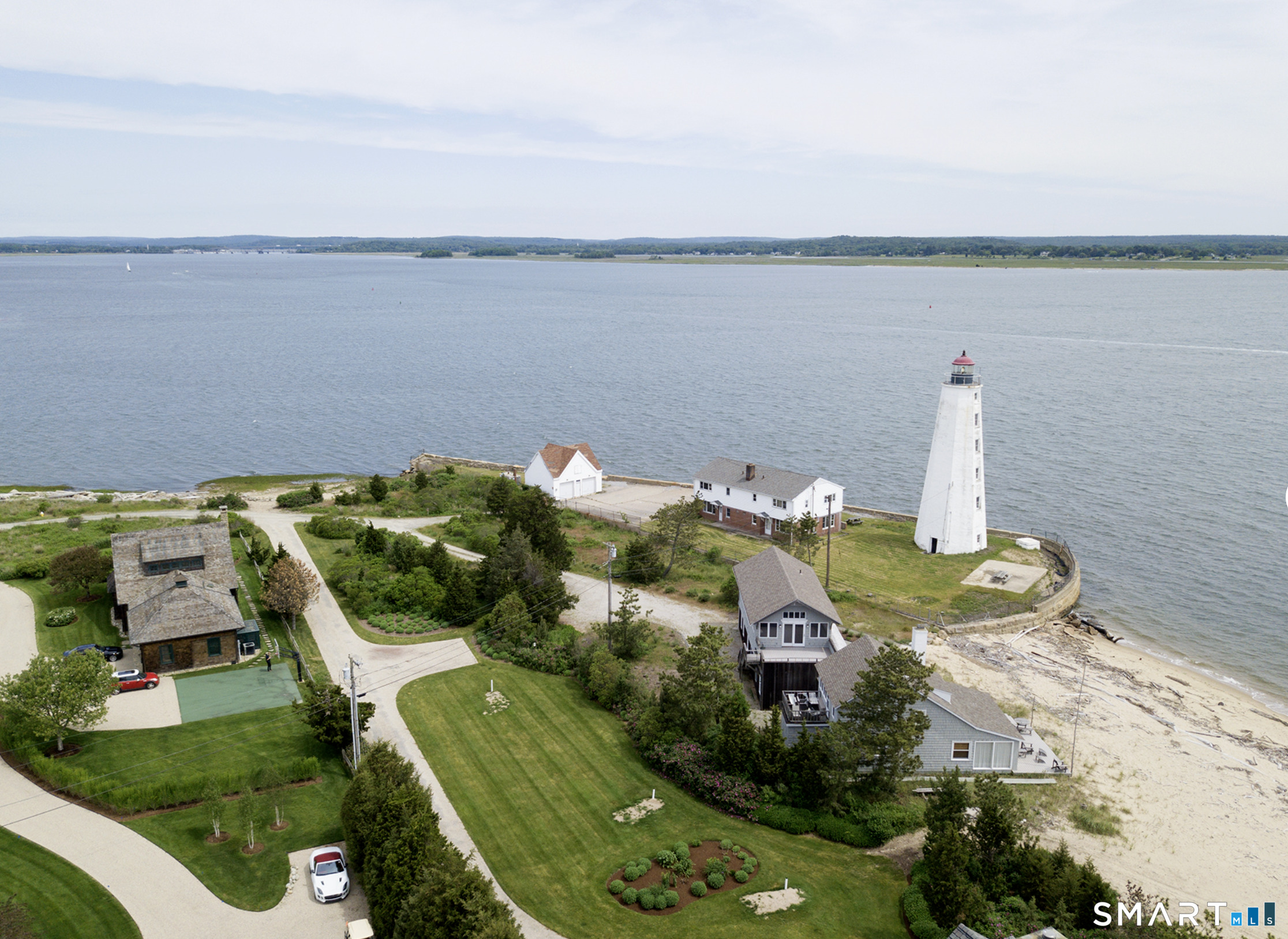 101-A Sequassen Avenue Old Saybrook CT 06475
