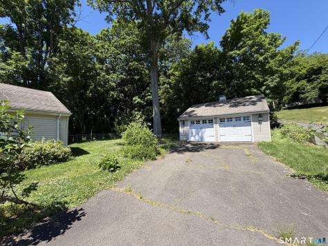 329 Bronson Road Fairfield CT 06890