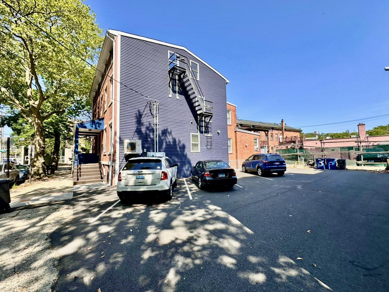 329 Saint John Street New Haven CT 06511