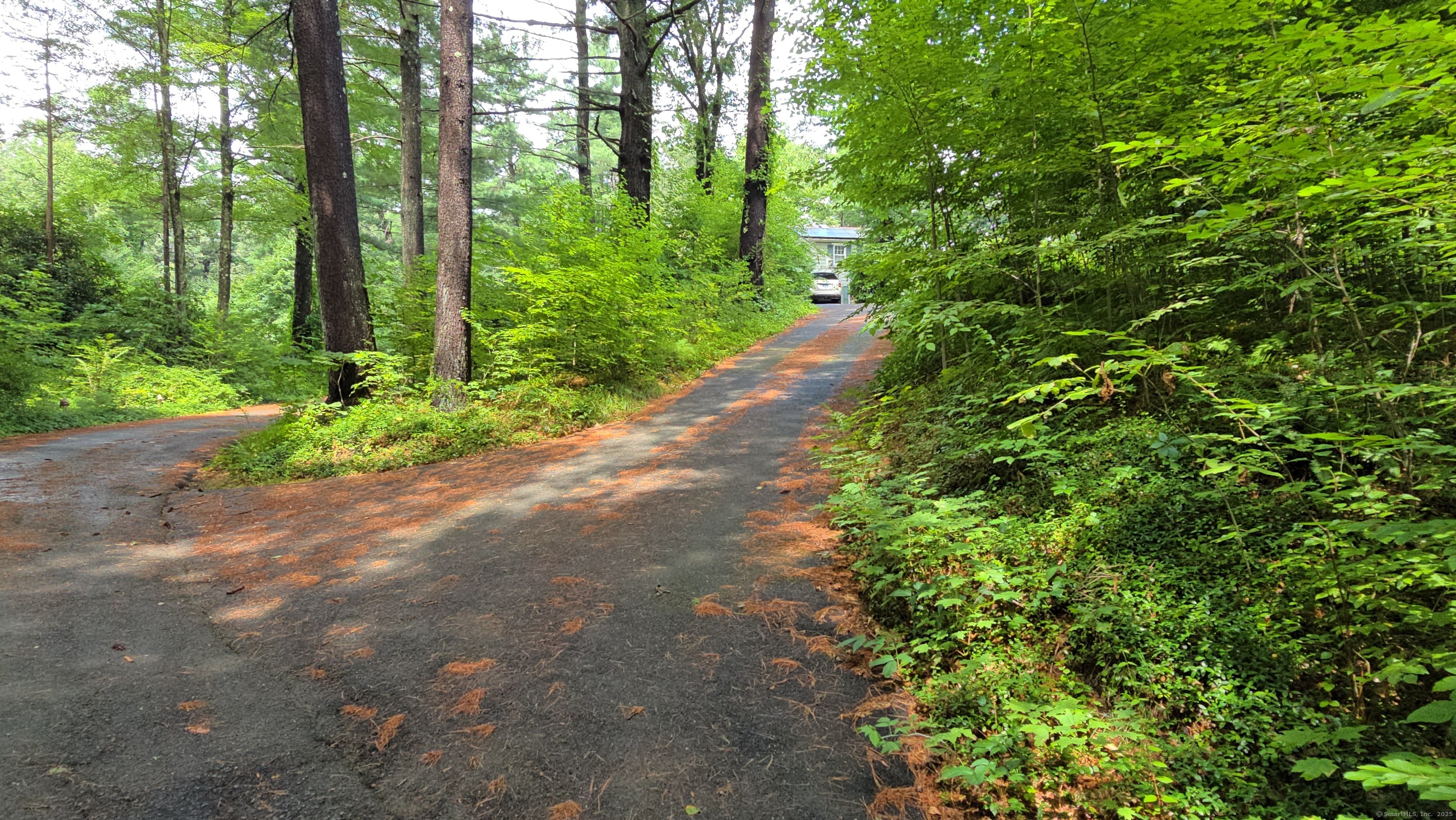 189 West Avon Road Avon CT 06001