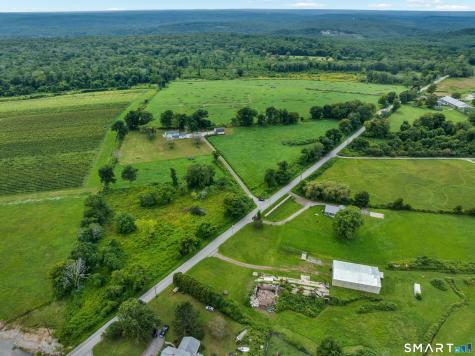 91-B Wintechog Hill Road North Stonington CT 06359
