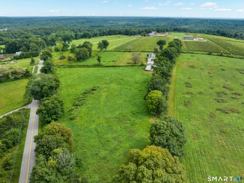 91-B Wintechog Hill Road North Stonington CT 06359
