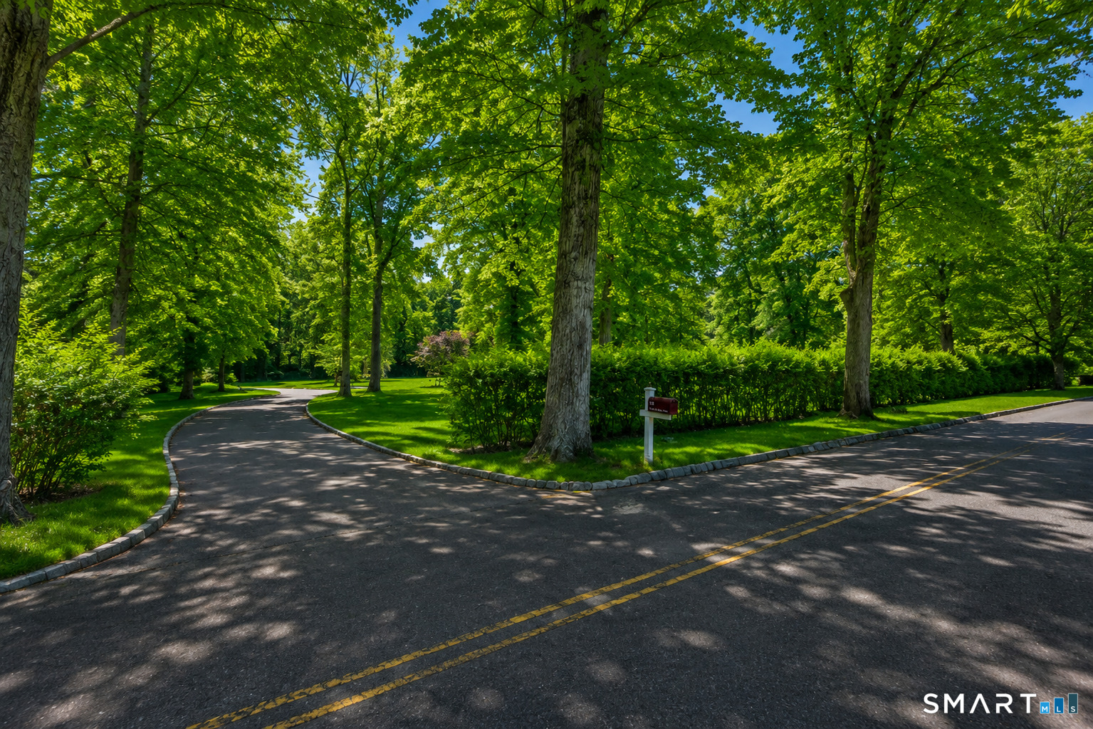 39 Brookridge Drive Greenwich CT 06830