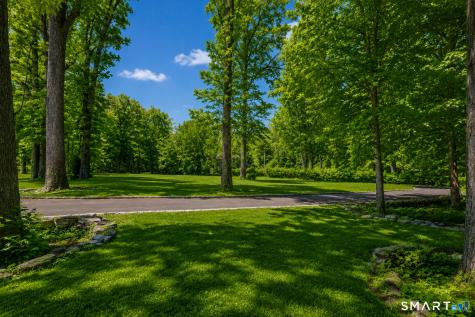 39 Brookridge Drive Greenwich CT 06830