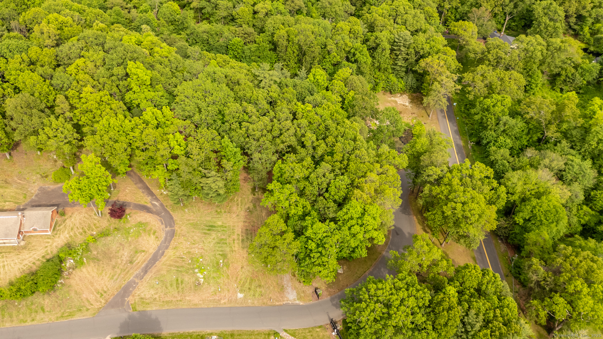 2 Setting Sun Trail Ellington CT 06029