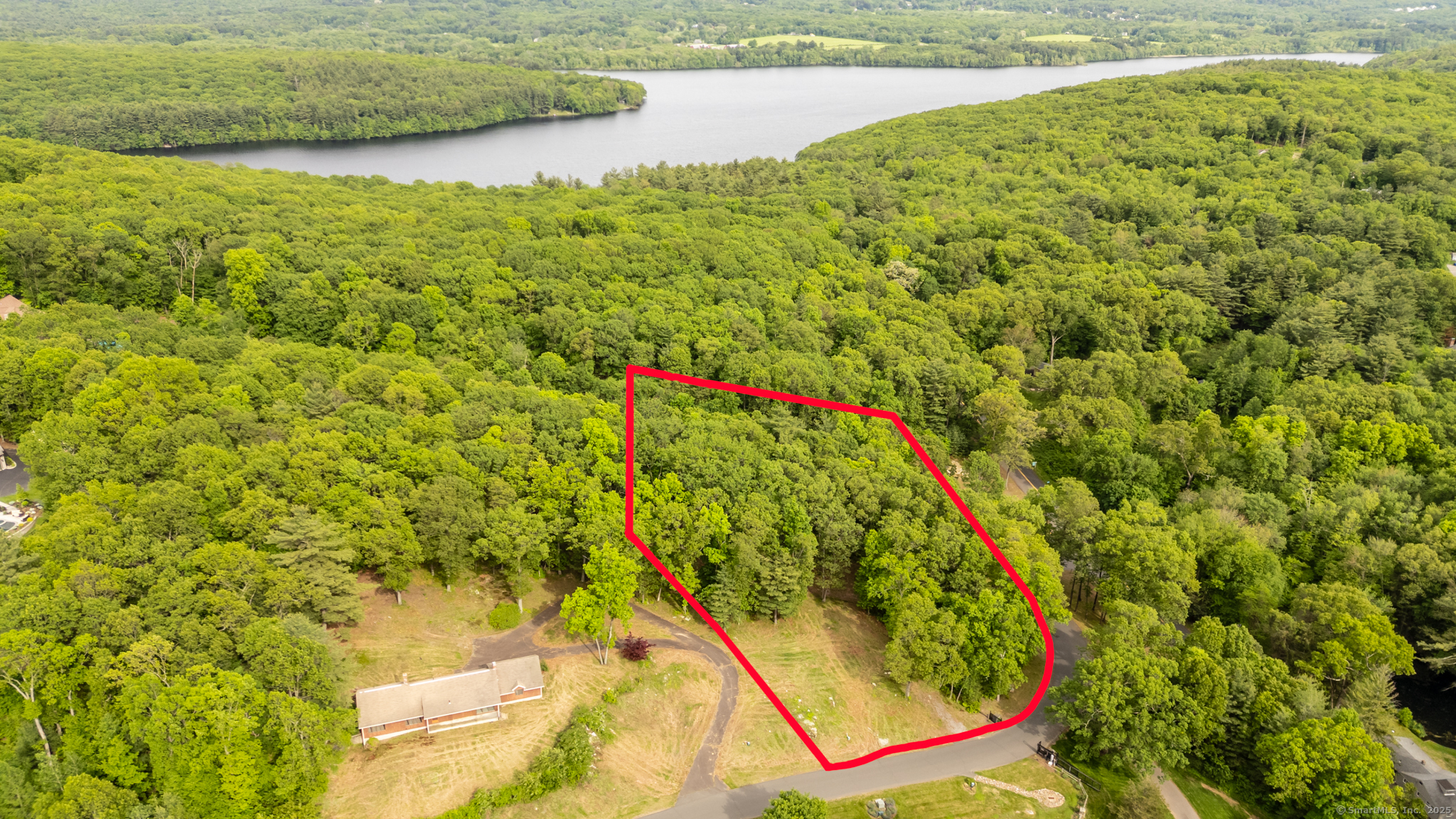 2 Setting Sun Trail Ellington CT 06029