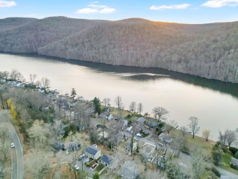 54 Lavelle Avenue New Fairfield CT 06812