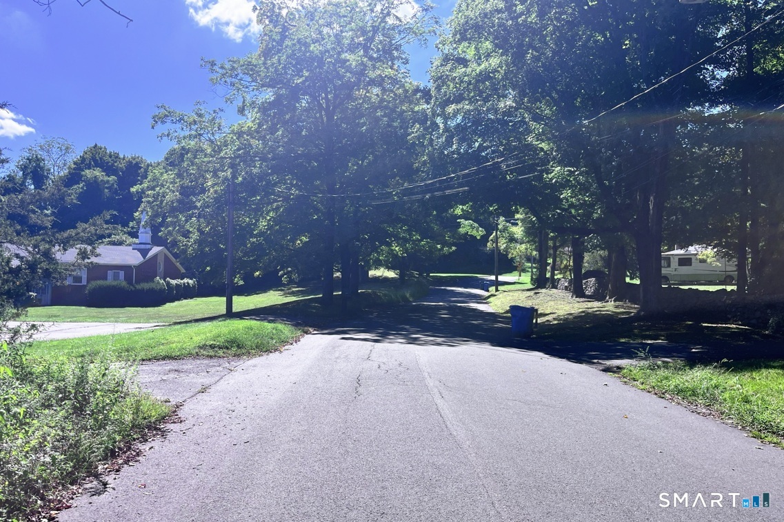 189 Hillfield Road Hamden CT 06518