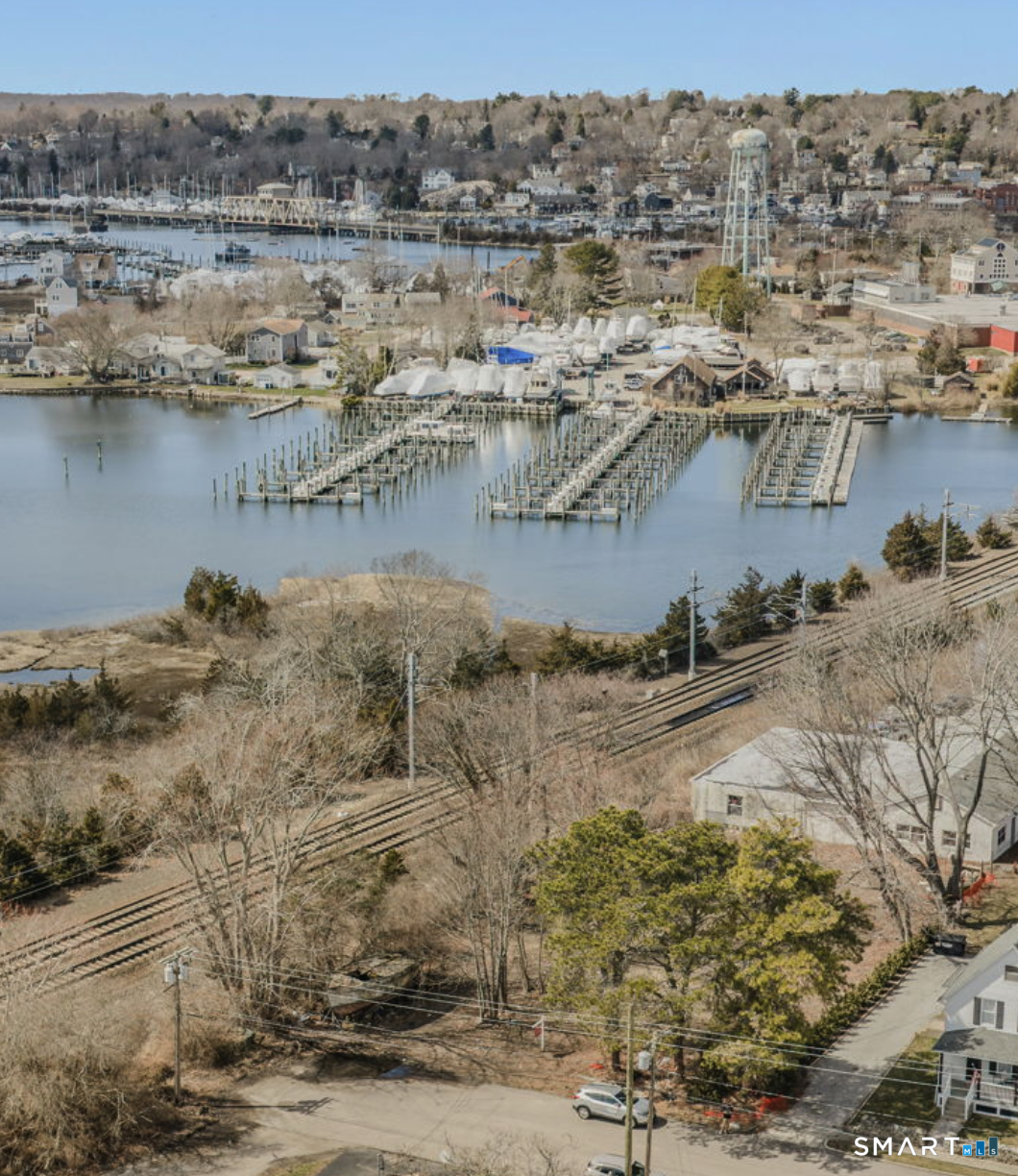 3 Hatch Street Stonington CT 06355