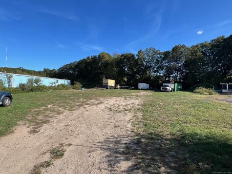 8 Alice Court Stonington CT 06379