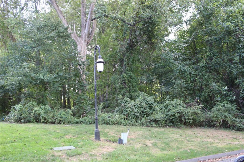 75 Wickford Place Madison CT 06443