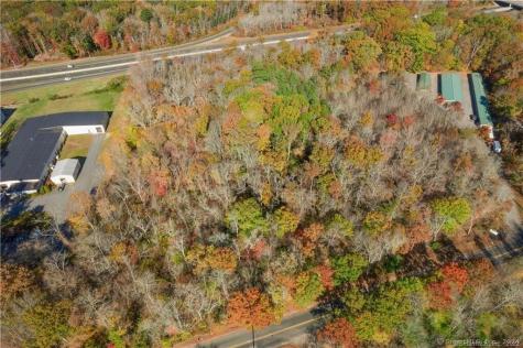 14 Colton Road East Lyme CT 06333