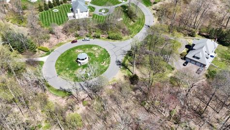 75 Gleneagle Road Middlebury CT 06762