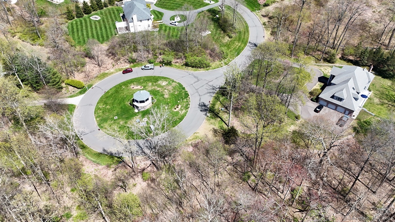 75 Gleneagle Road Middlebury CT 06762