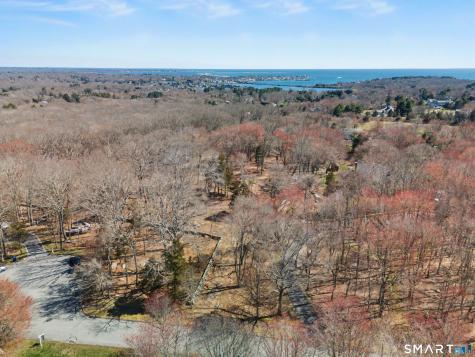 16 Bittersweet Way Stonington CT 06378