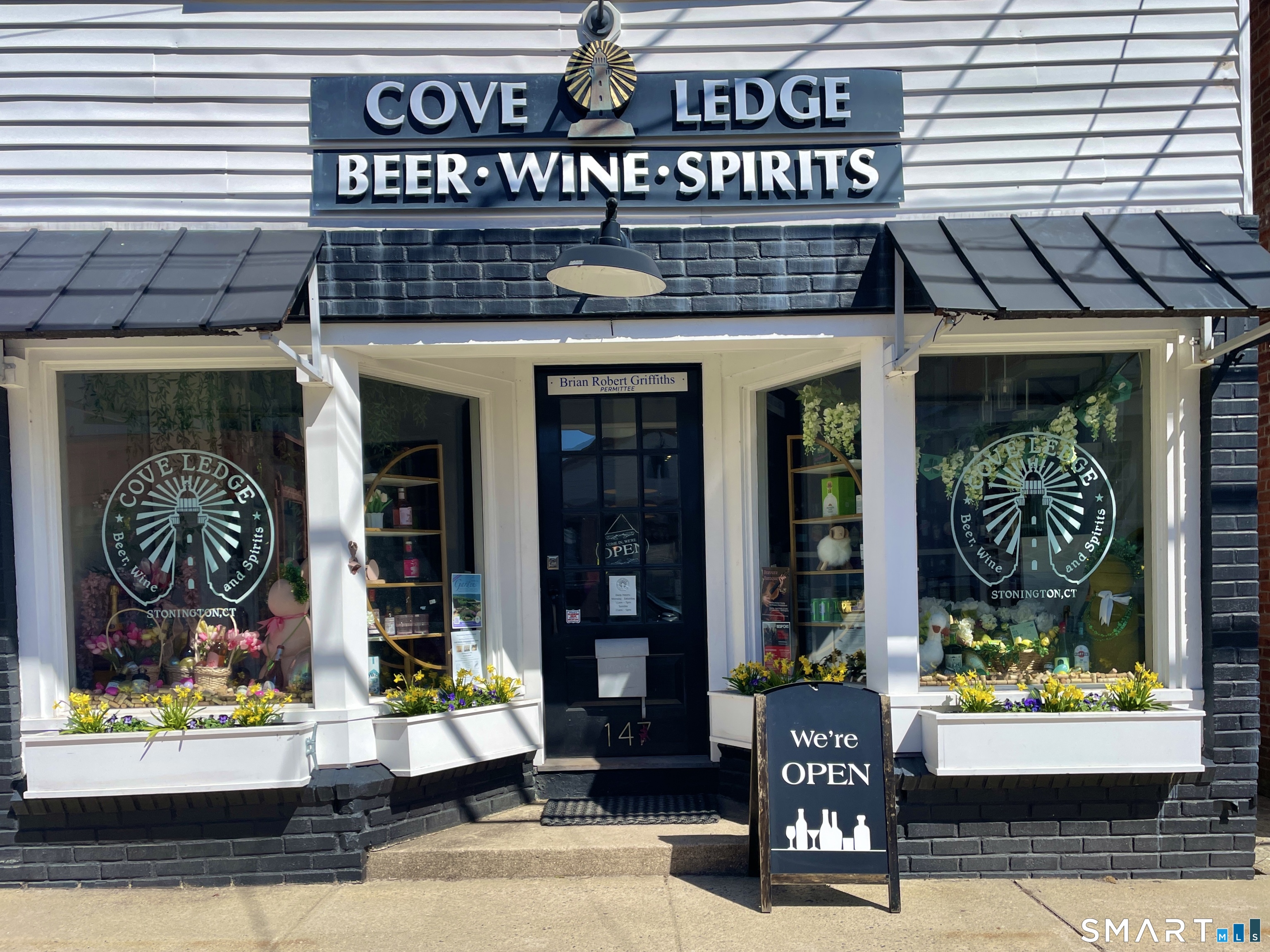 16 Bittersweet Way Stonington CT 06378