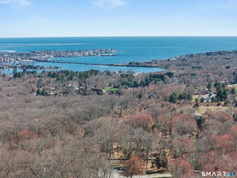 16 Bittersweet Way Stonington CT 06378