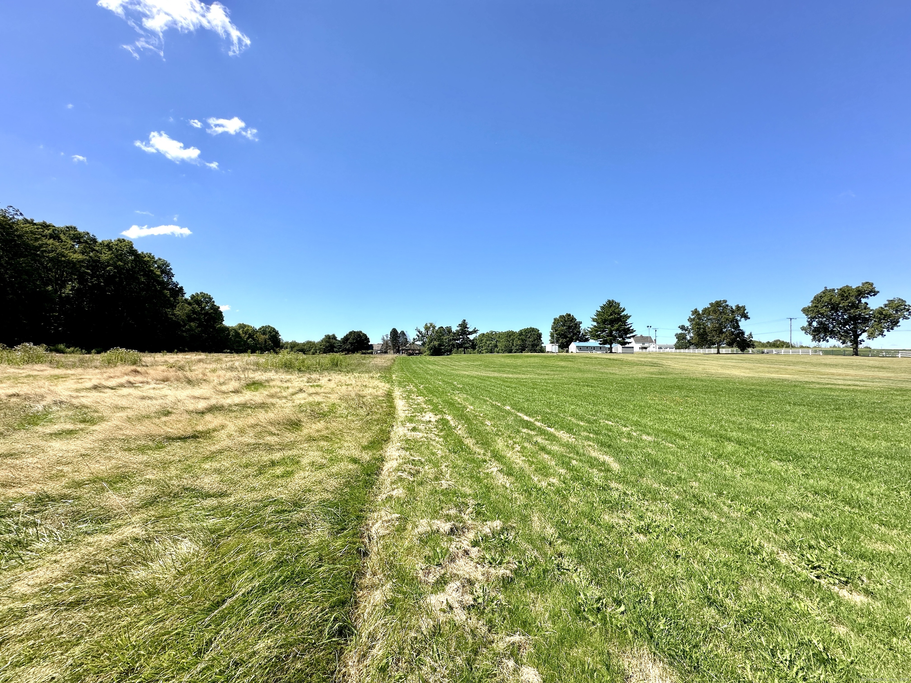 10 Russell Road East Granby CT 06026