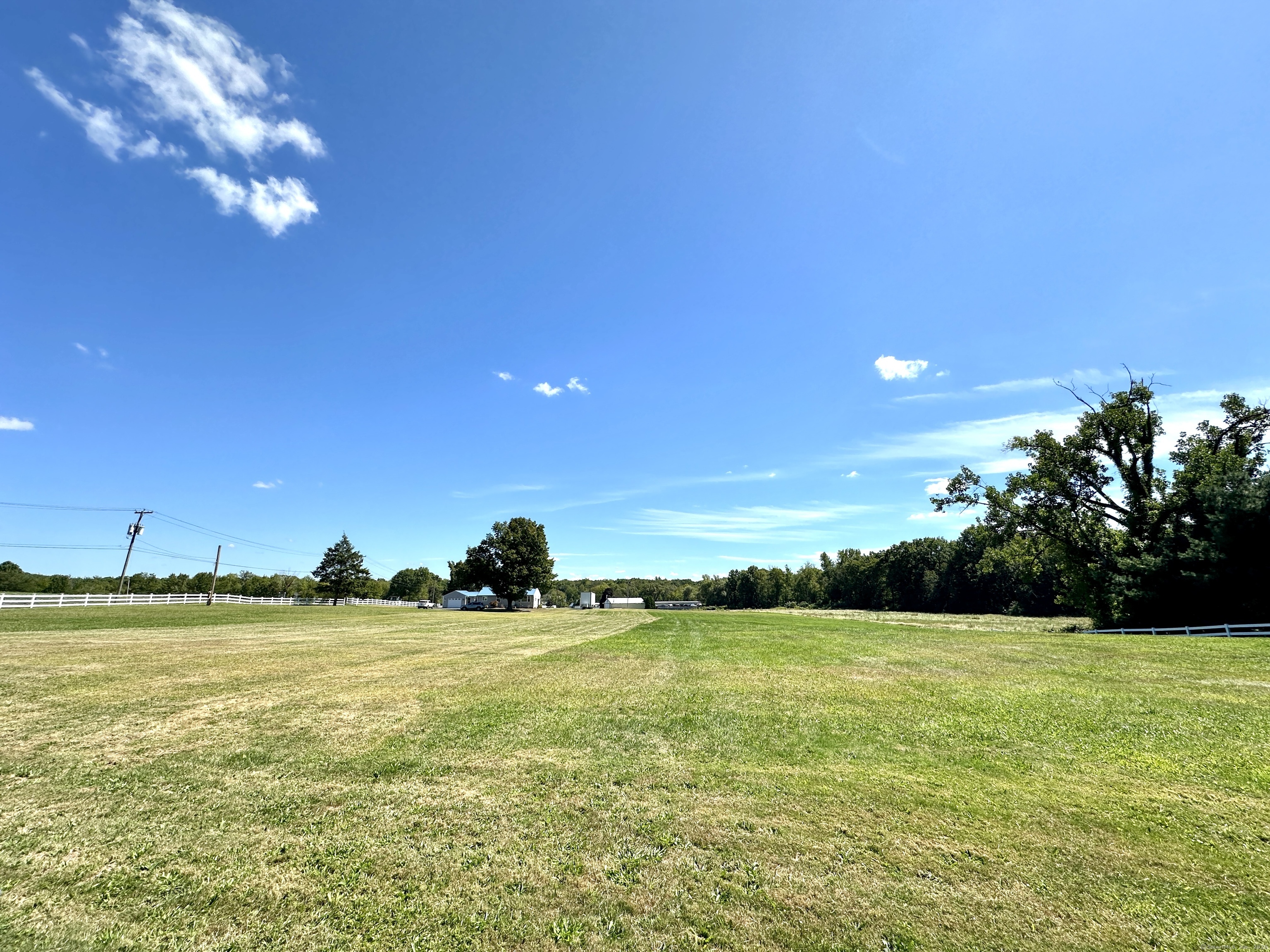 10 Russell Road East Granby CT 06026