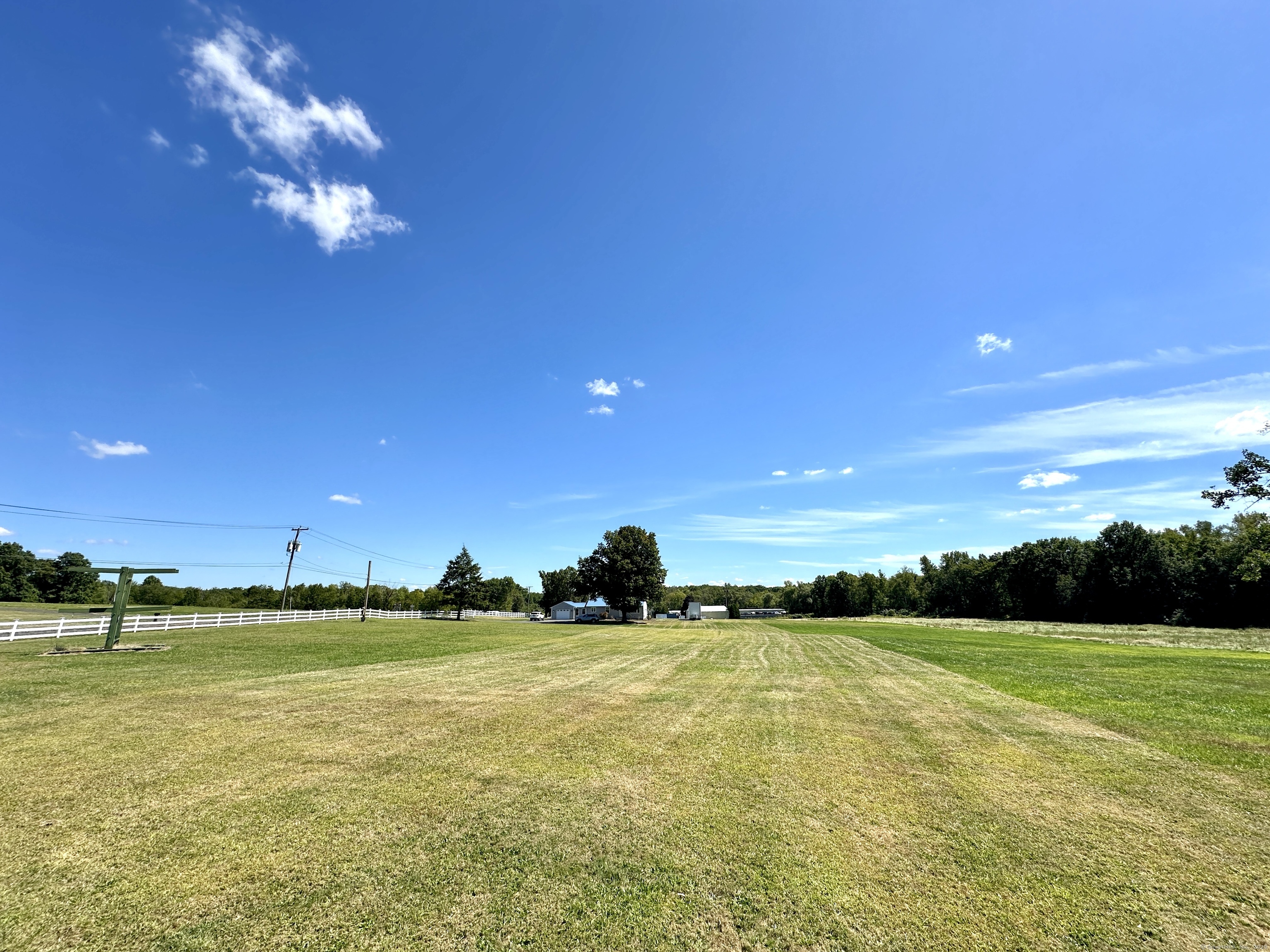 10 Russell Road East Granby CT 06026