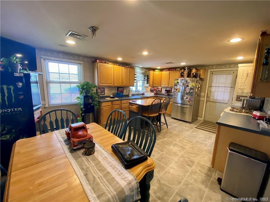 10 Russell Road East Granby CT 06026