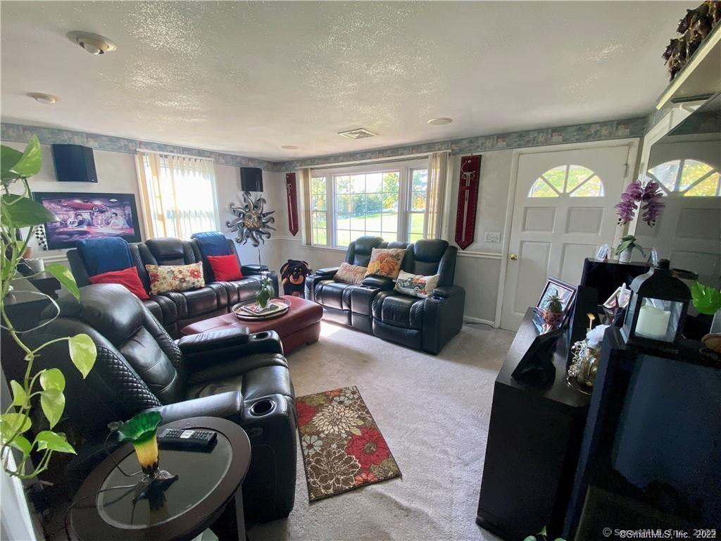 10 Russell Road East Granby CT 06026