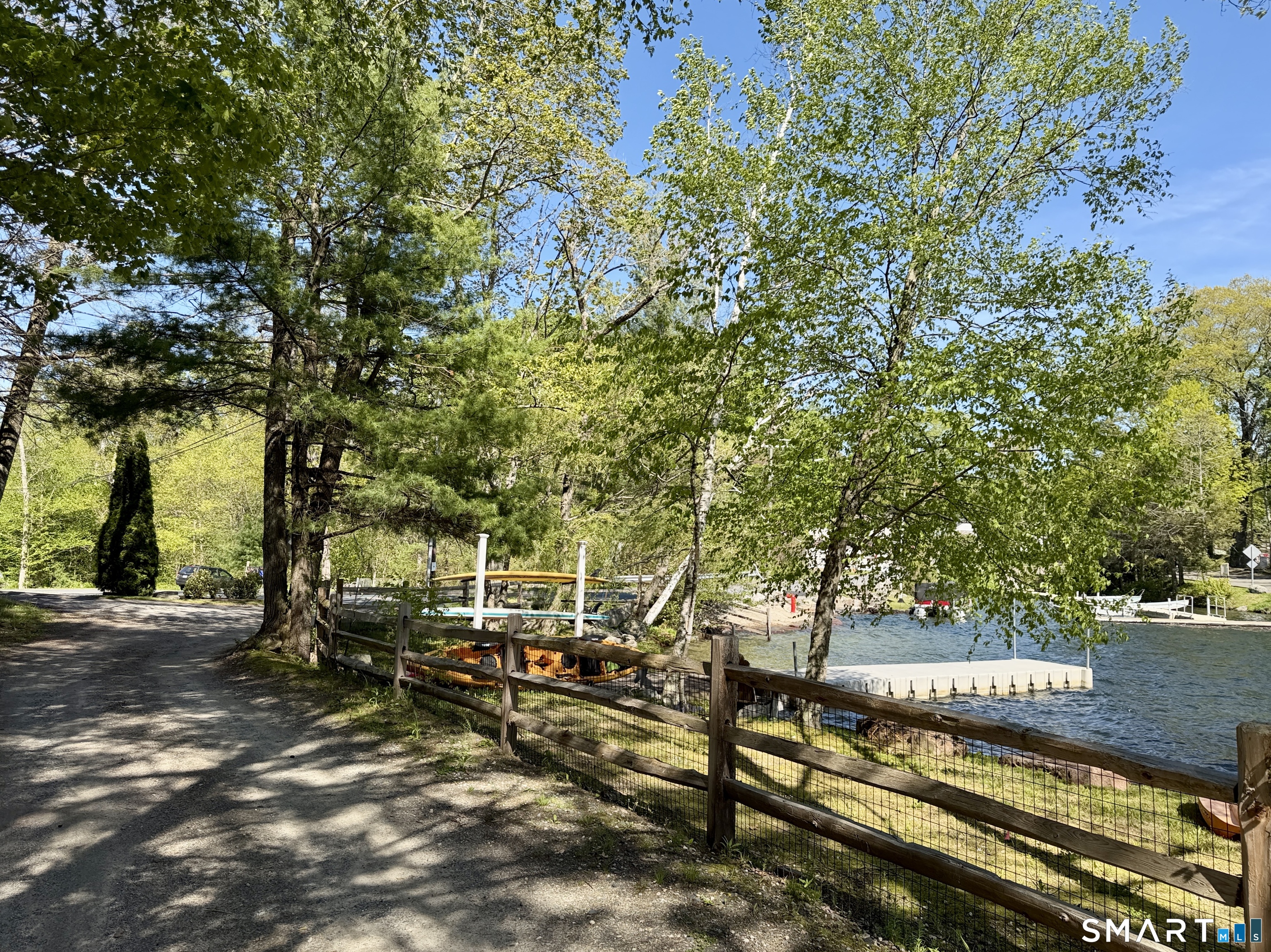 4 West Side Drive Barkhamsted CT 06063