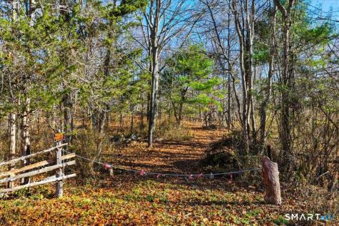 351 Flanders Road Groton CT 06340