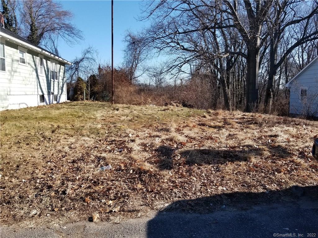 36 Oakwood Street Bridgeport CT 06606